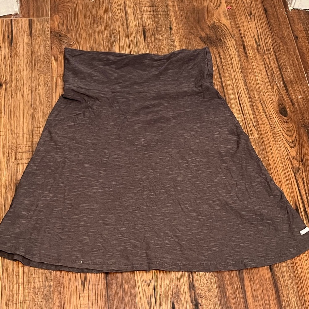 Columbia Charcoal A-Line Skirt. Womens size Small